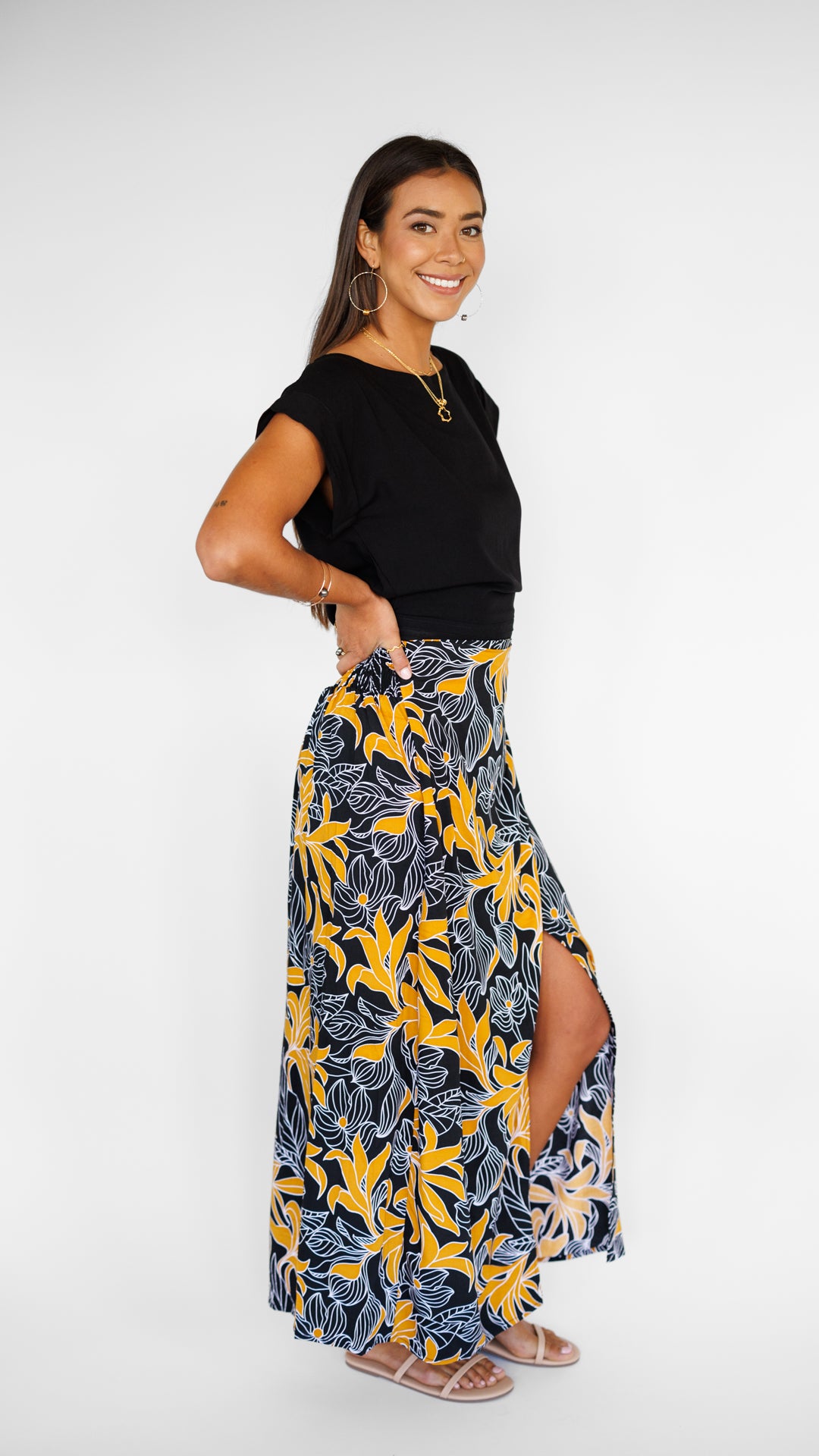 Kalei Skirt / Tropical Black